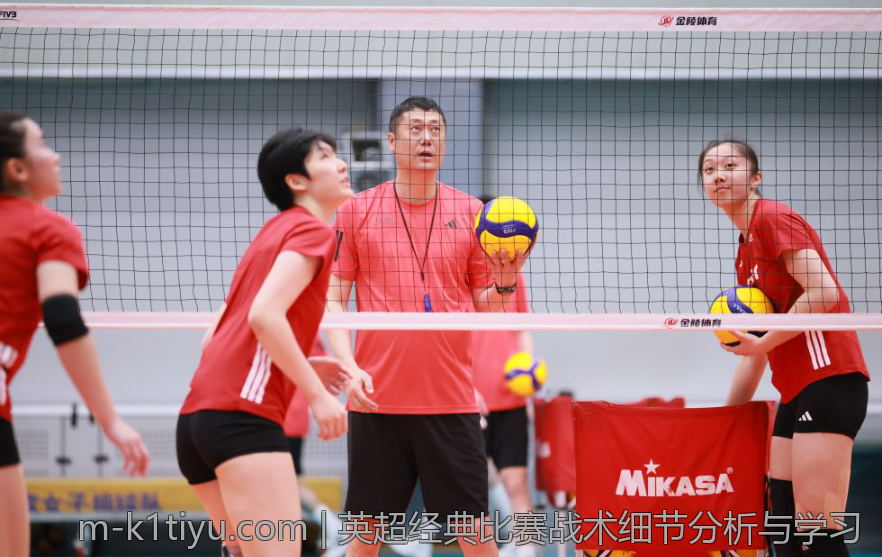 英超经典比赛战术细节分析与学习